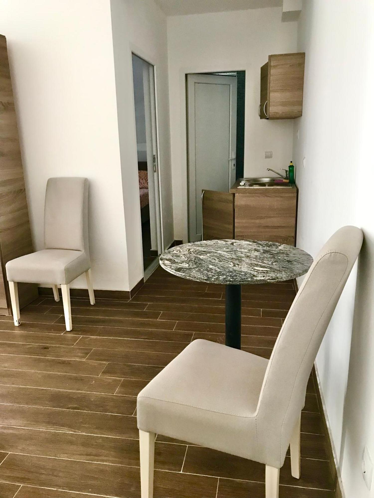 Apartments Mekic Utjeha Luaran gambar