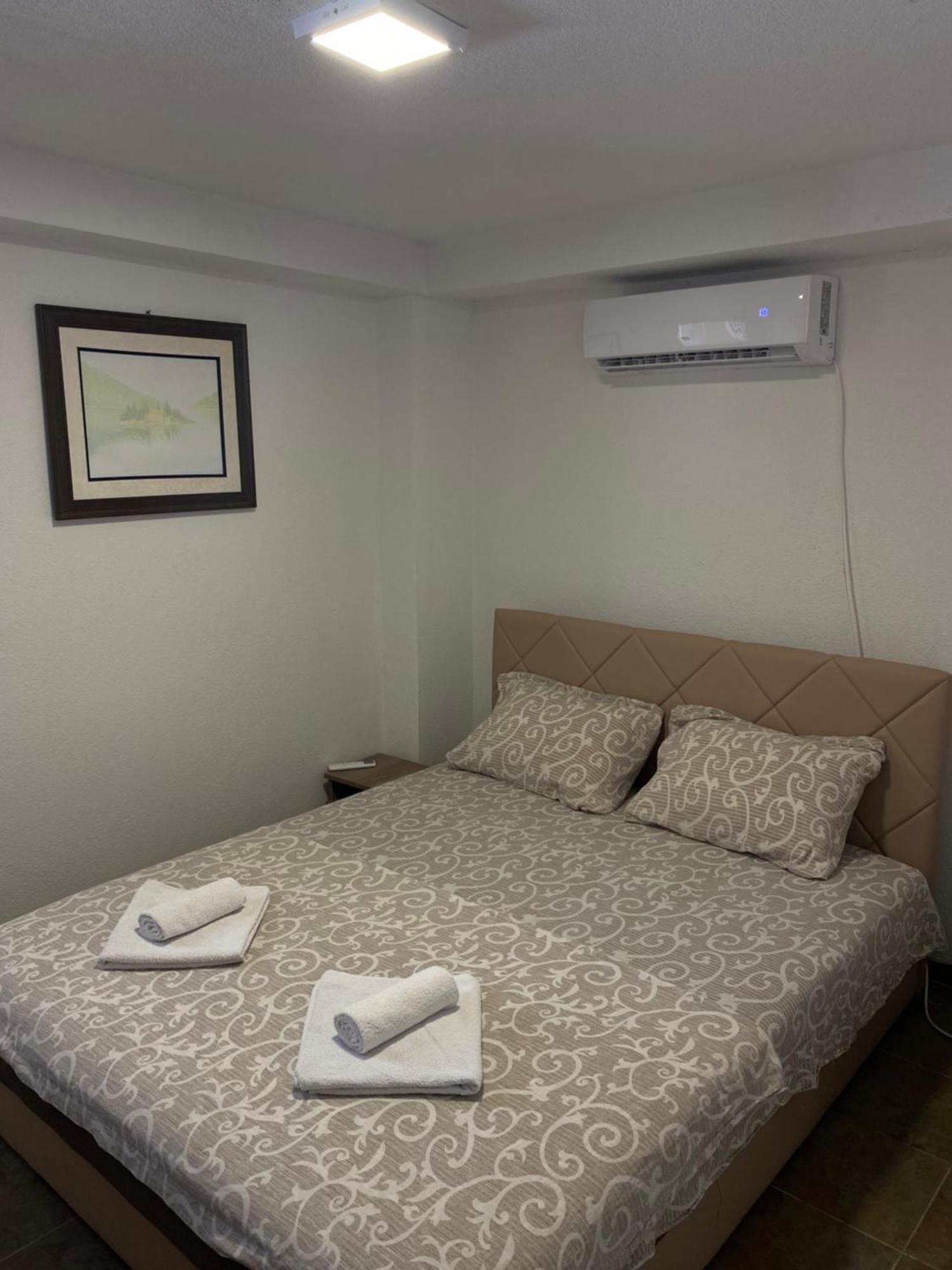 Apartments Mekic Utjeha Luaran gambar